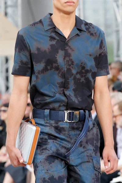 Look 66